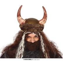 Helma viking s kožušinou a rohy